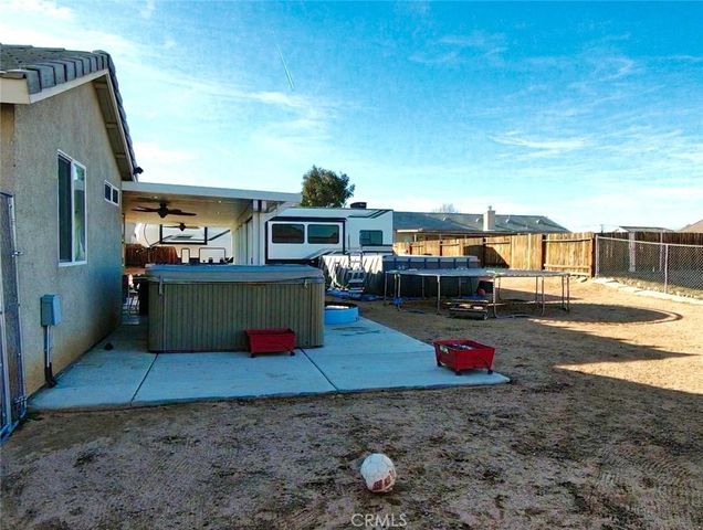 21172 Burgundy, Apple Valley, CA 92308