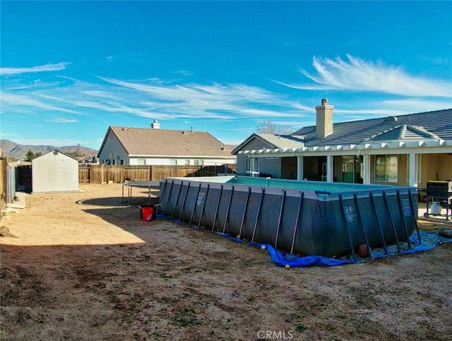 21172 Burgundy, Apple Valley, CA 92308