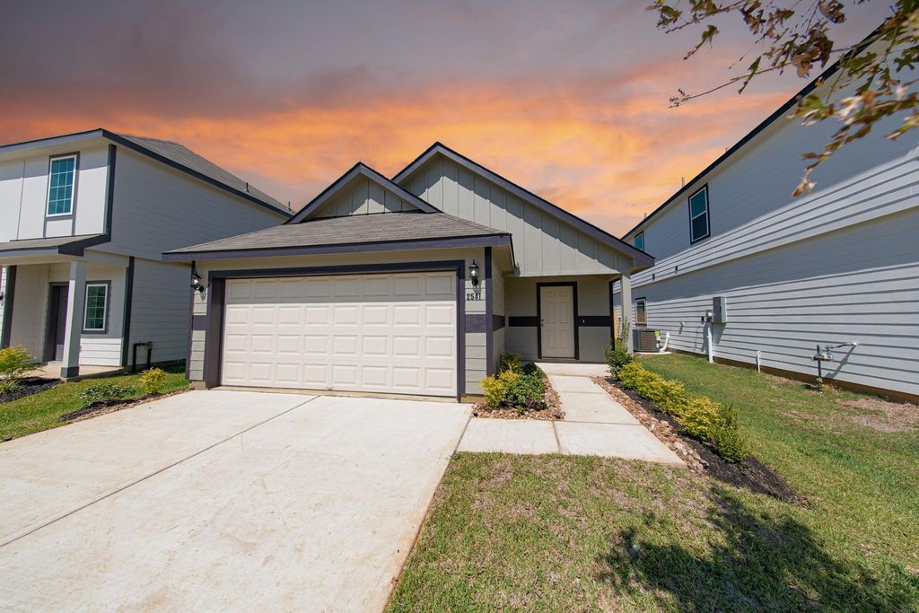 2541 Hawks Eye Drive, Conroe, TX 77301