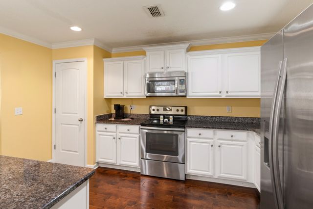 4316 Aurora Cir, Murfreesboro, TN 37127