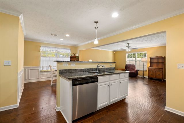 4316 Aurora Cir, Murfreesboro, TN 37127