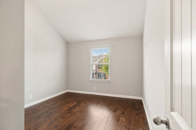 4316 Aurora Cir, Murfreesboro, TN 37127