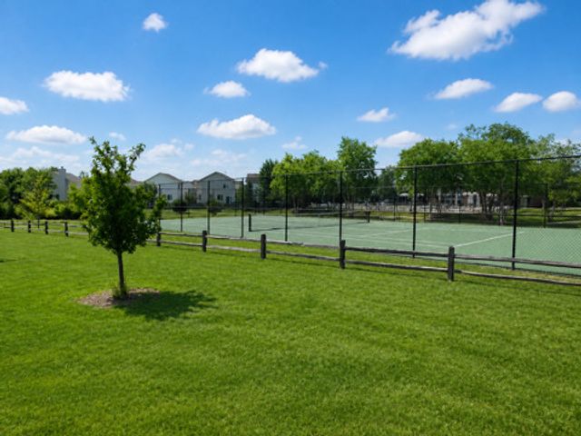 647 Jonathan Drive, Round Lake, IL 60073