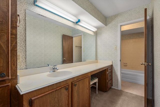 10267 Pineridge Drive, Conroe, TX 77303