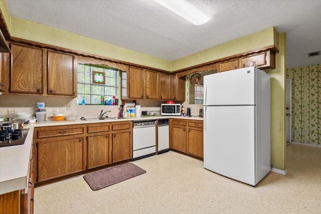 10267 Pineridge Drive, Conroe, TX 77303