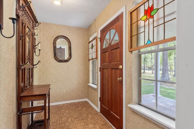 10267 Pineridge Drive, Conroe, TX 77303