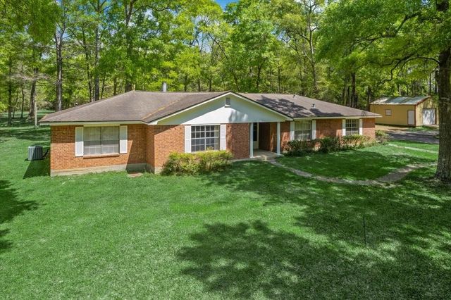 10267 Pineridge Drive, Conroe, TX 77303