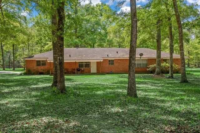 10267 Pineridge Drive, Conroe, TX 77303