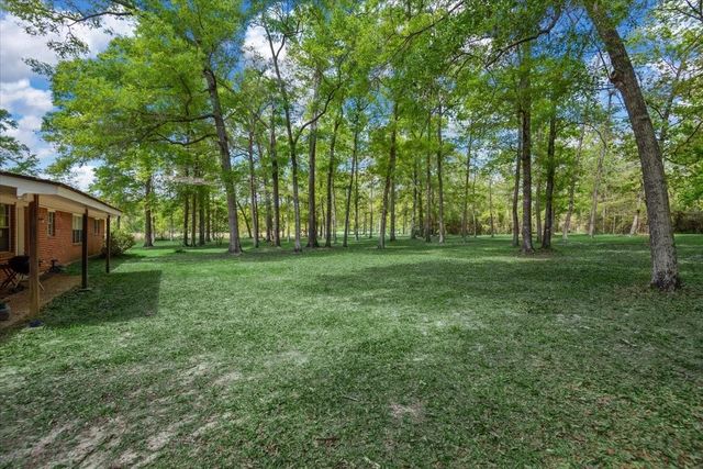 10267 Pineridge Drive, Conroe, TX 77303