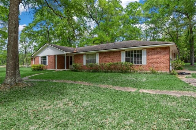 10267 Pineridge Drive, Conroe, TX 77303