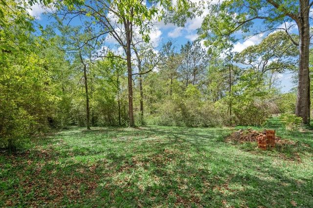 10267 Pineridge Drive, Conroe, TX 77303