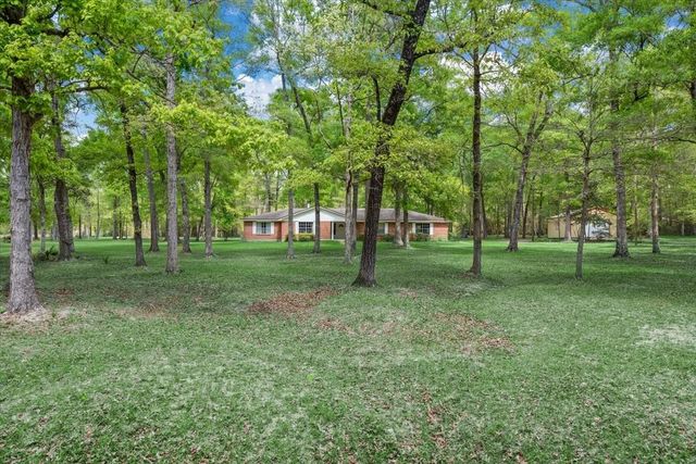 10267 Pineridge Drive, Conroe, TX 77303