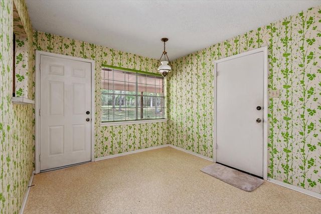 10267 Pineridge Drive, Conroe, TX 77303