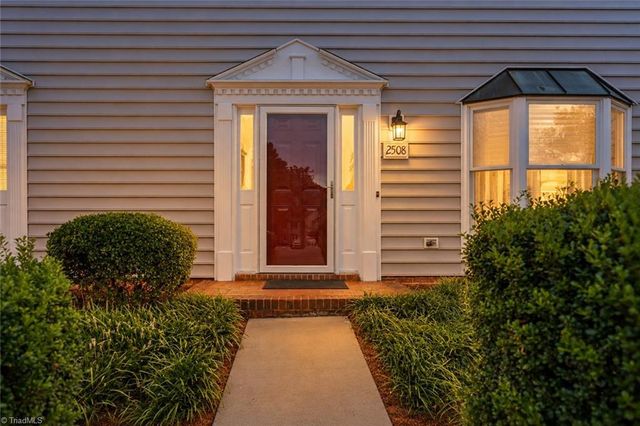 2508 Cottage Place, Greensboro, NC 27455