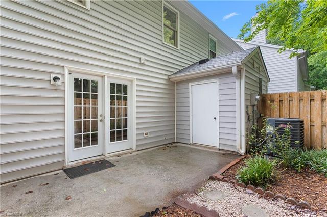 2508 Cottage Place, Greensboro, NC 27455