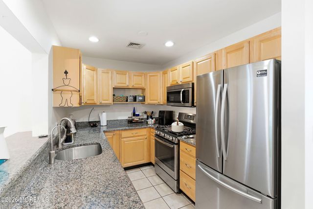 26 Ravenwood Boulevard, Barnegat, NJ 08005
