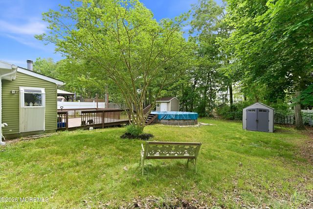 26 Ravenwood Boulevard, Barnegat, NJ 08005