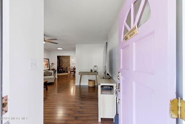 26 Ravenwood Boulevard, Barnegat, NJ 08005