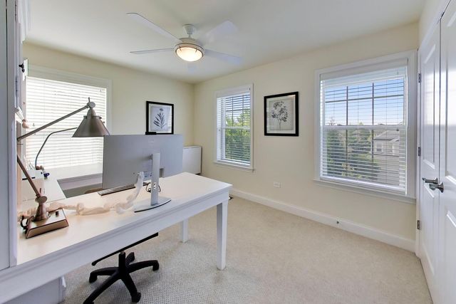 1910 Dauntless Drive, Glenview, IL 60026