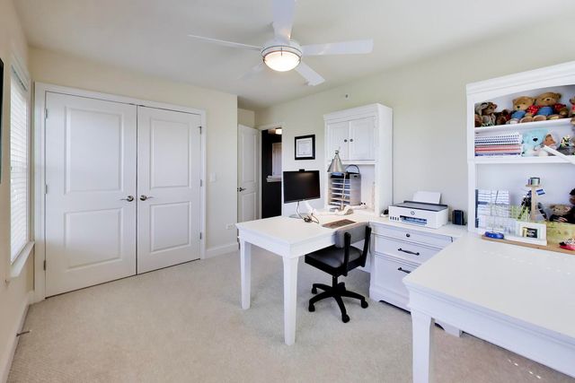 1910 Dauntless Drive, Glenview, IL 60026