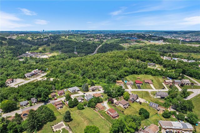 1900 Addison Ave., West Mifflin, PA 15122