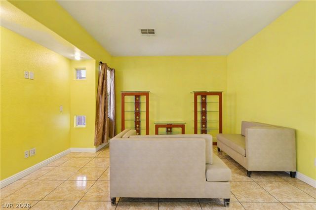 7929 Dana Maple Court, Las Vegas, NV 89131