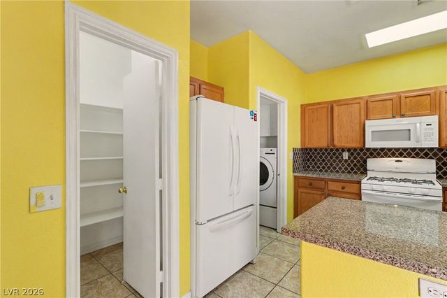 7929 Dana Maple Court, Las Vegas, NV 89131