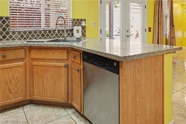 7929 Dana Maple Court, Las Vegas, NV 89131