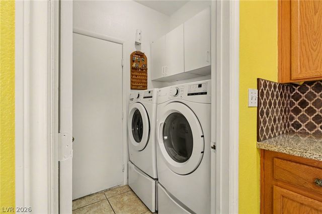 7929 Dana Maple Court, Las Vegas, NV 89131