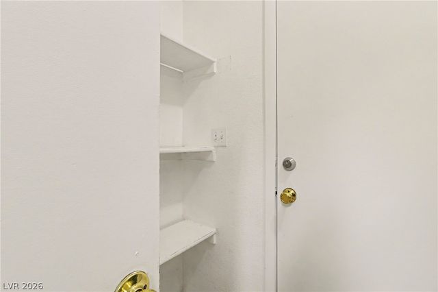 7929 Dana Maple Court, Las Vegas, NV 89131