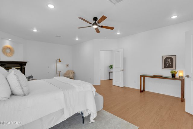 4236 LOMA TAURINA Drive, El Paso, TX 79934