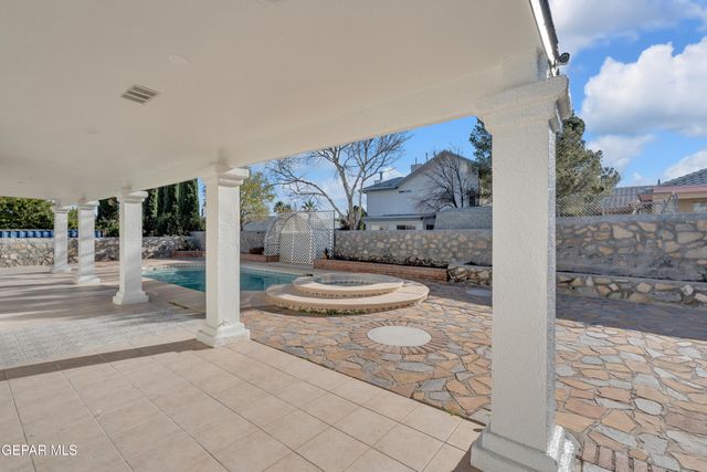 4236 LOMA TAURINA Drive, El Paso, TX 79934