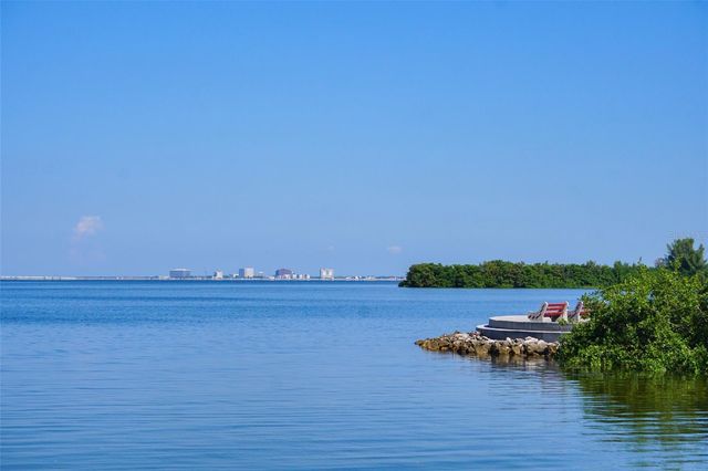 5000 CULBREATH KEY WAY 8206, Tampa, FL 33611