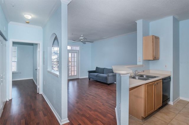 5000 CULBREATH KEY WAY 8206, Tampa, FL 33611