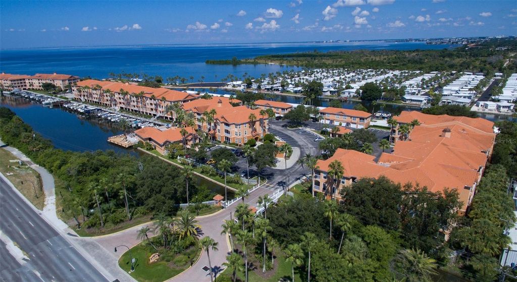 5000 CULBREATH KEY WAY 8206, Tampa, FL 33611