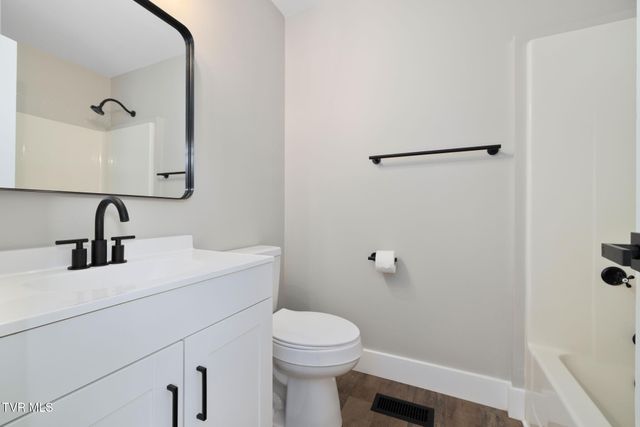 137 Meadow Lark Lane, Bluff City, TN 37618