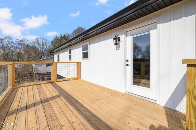 137 Meadow Lark Lane, Bluff City, TN 37618