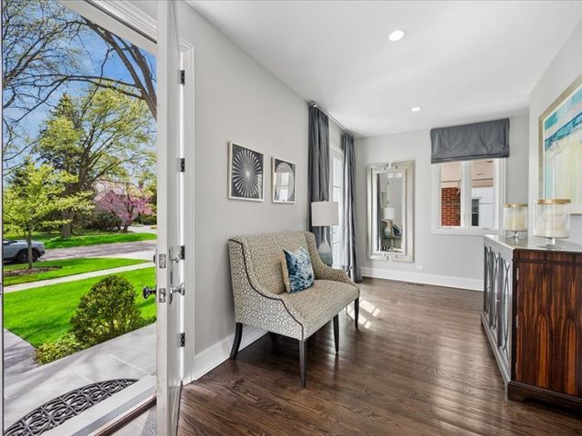 1241 ASH Street, Winnetka, IL 60093