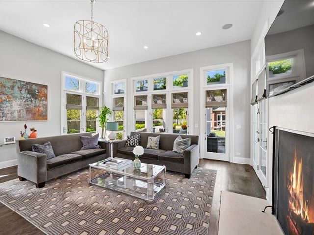 1241 ASH Street, Winnetka, IL 60093