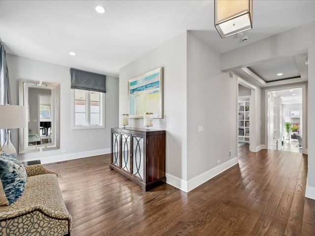 1241 ASH Street, Winnetka, IL 60093