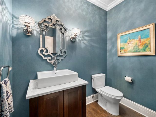 1241 ASH Street, Winnetka, IL 60093