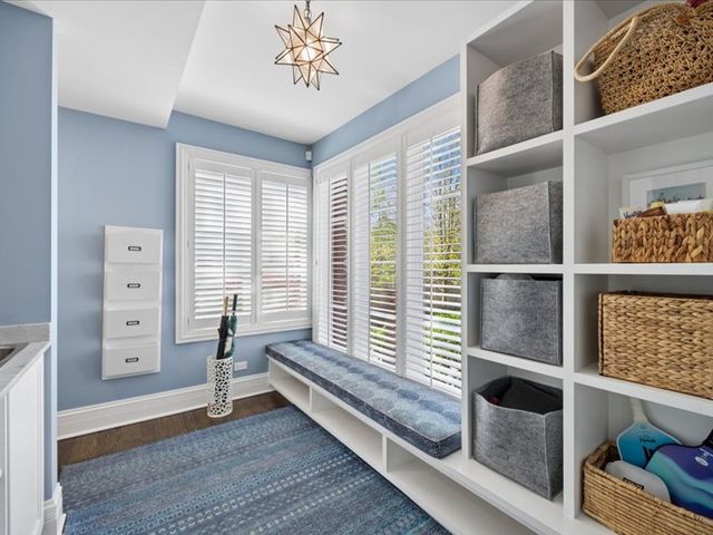 1241 ASH Street, Winnetka, IL 60093