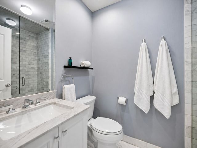 1241 ASH Street, Winnetka, IL 60093
