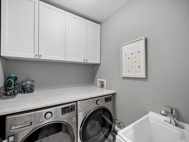 1241 ASH Street, Winnetka, IL 60093