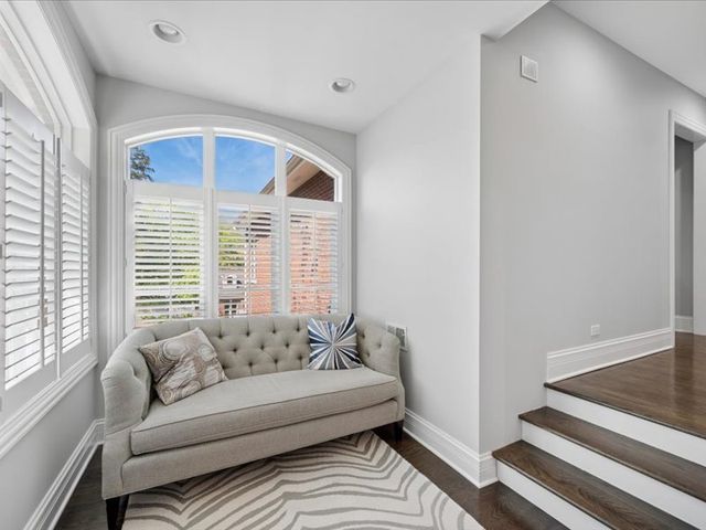 1241 ASH Street, Winnetka, IL 60093