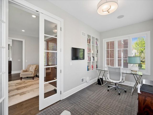 1241 ASH Street, Winnetka, IL 60093