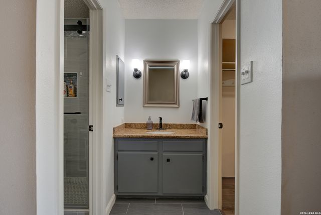 11303 Vance Jackson Rd Apt L2, San Antonio, TX 78230