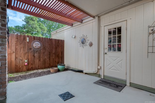 11303 Vance Jackson Rd Apt L2, San Antonio, TX 78230