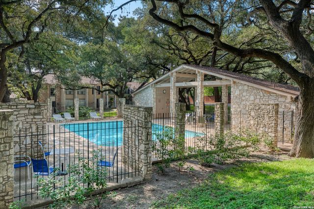 11303 Vance Jackson Rd Apt L2, San Antonio, TX 78230
