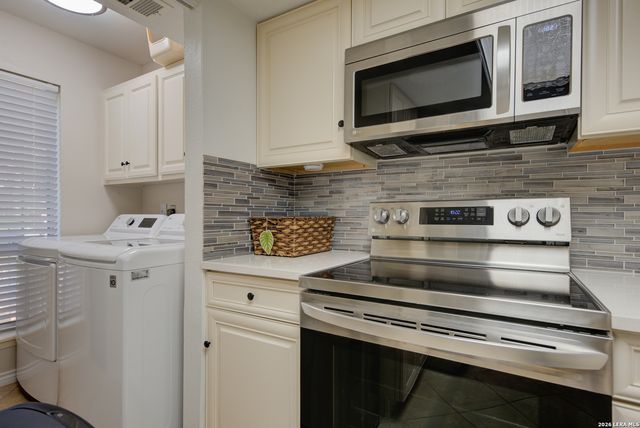 11303 Vance Jackson Rd Apt L2, San Antonio, TX 78230